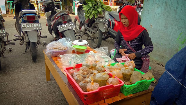 Pasar Klandasan - Kucing The Explorer