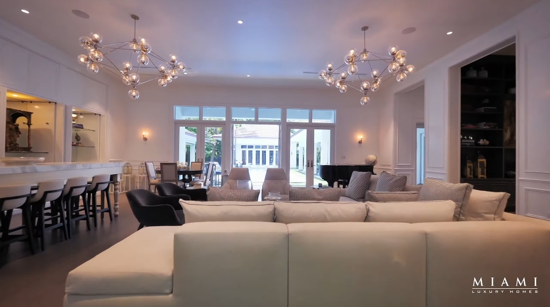53 Interior Design Photos vs. 4100 Kiaora St, Miami Luxury Mansion Tour