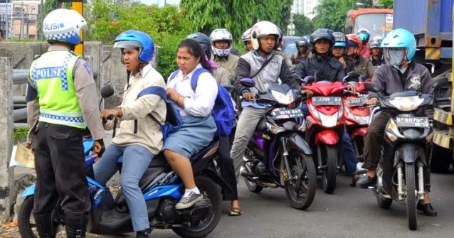 Contoh Teks Negosiasi Tentang Larangan Membawa Sepeda