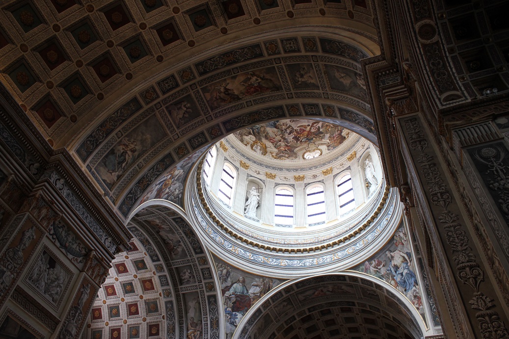 kupole renesančního kostela Sant Andrea v Mantově