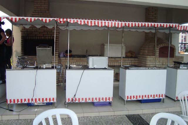 Adriana Decorações e Buffet Completo: Barracas de Alimentação
