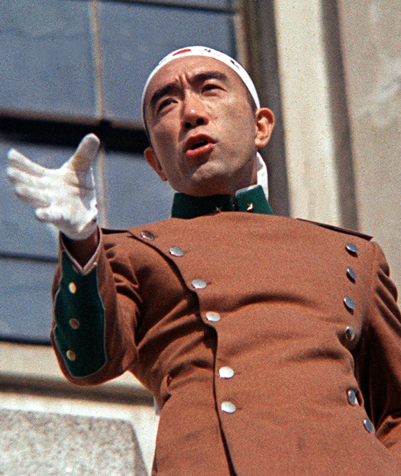 Yukio Mishima, la vía del guerrero y la fascinación heroica por la muerte Hipérbola Janus