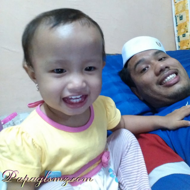 Selfie-anak-bapak-yang-ceria