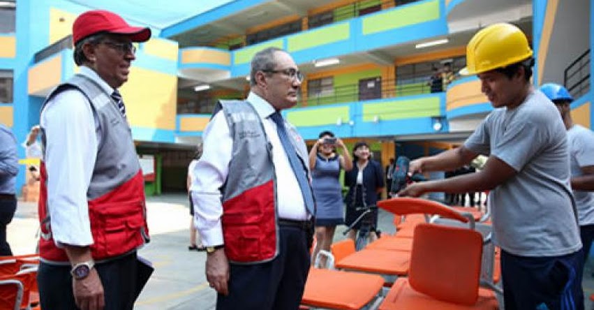 Alcaldes deben colaborar con infraestructura para el buen desarrollo del año escolar, sostuvo el Ministro de Educación Idel Vexler - www.minedu.gob.pe - www.minedu.gob.pe Alcaldes deben colaborar con infraestructura para el buen desarrollo del año escolar, sostuvo el Ministro de Educación Idel Vexler - www.minedu.gob.pe - www.minedu.gob.pe