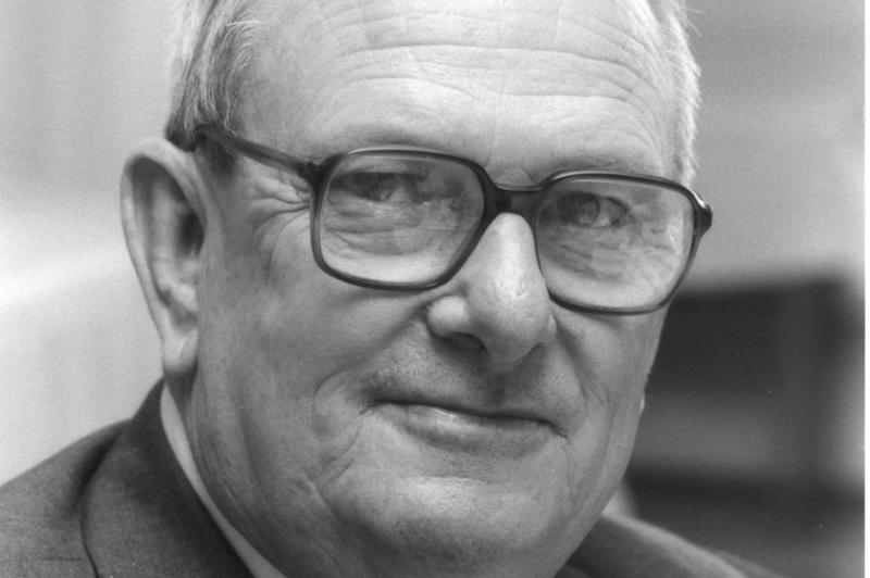 Grandes Nomes da História Allan Cormack