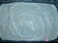 Primera capa de crema tiramisú
