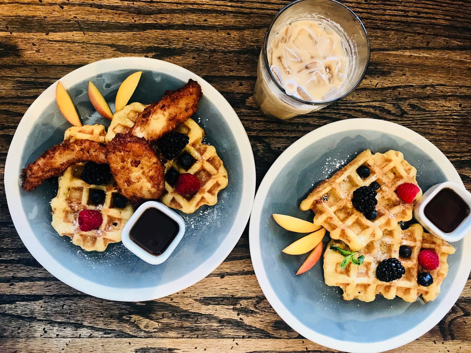 Happy Diaries: Weekend Catchups + New Makeup + Late Night Snacks! Happy Diaries: Weekend Catchups + New Makeup + Late Night Snacks!
