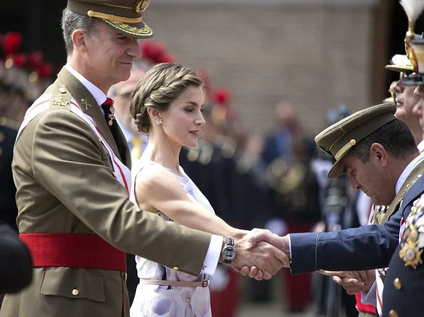 Queen Letizia attend a Military Event, Letizia wore Hugo Boss Floral Dress, Felipe Varela Clutc bag, Tous Jewelers, Magrit shoes