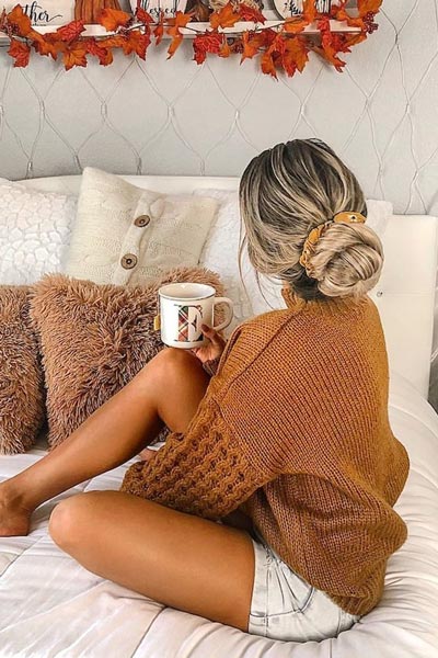 17 Fall Outfit Inspo That Will Make You Love This Season | Mock Neck Sweater