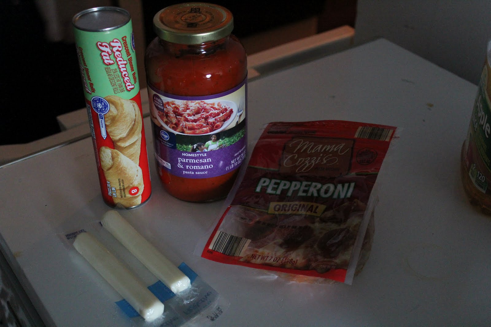 Just picture it...: Pizza Crescent Rolls