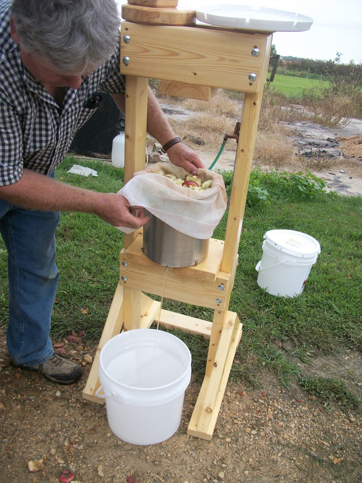 Life and to the Full DIY Apple Press