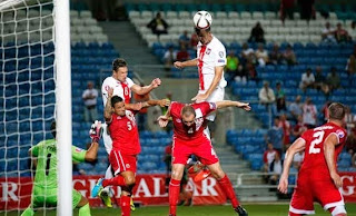 Dihajar Polandia 7-0,Skuad Gibraltar Ternyata Cuma Pegawai Biasa Dihajar Polandia 7-0,Skuad Gibraltar Ternyata Cuma Pegawai Biasa