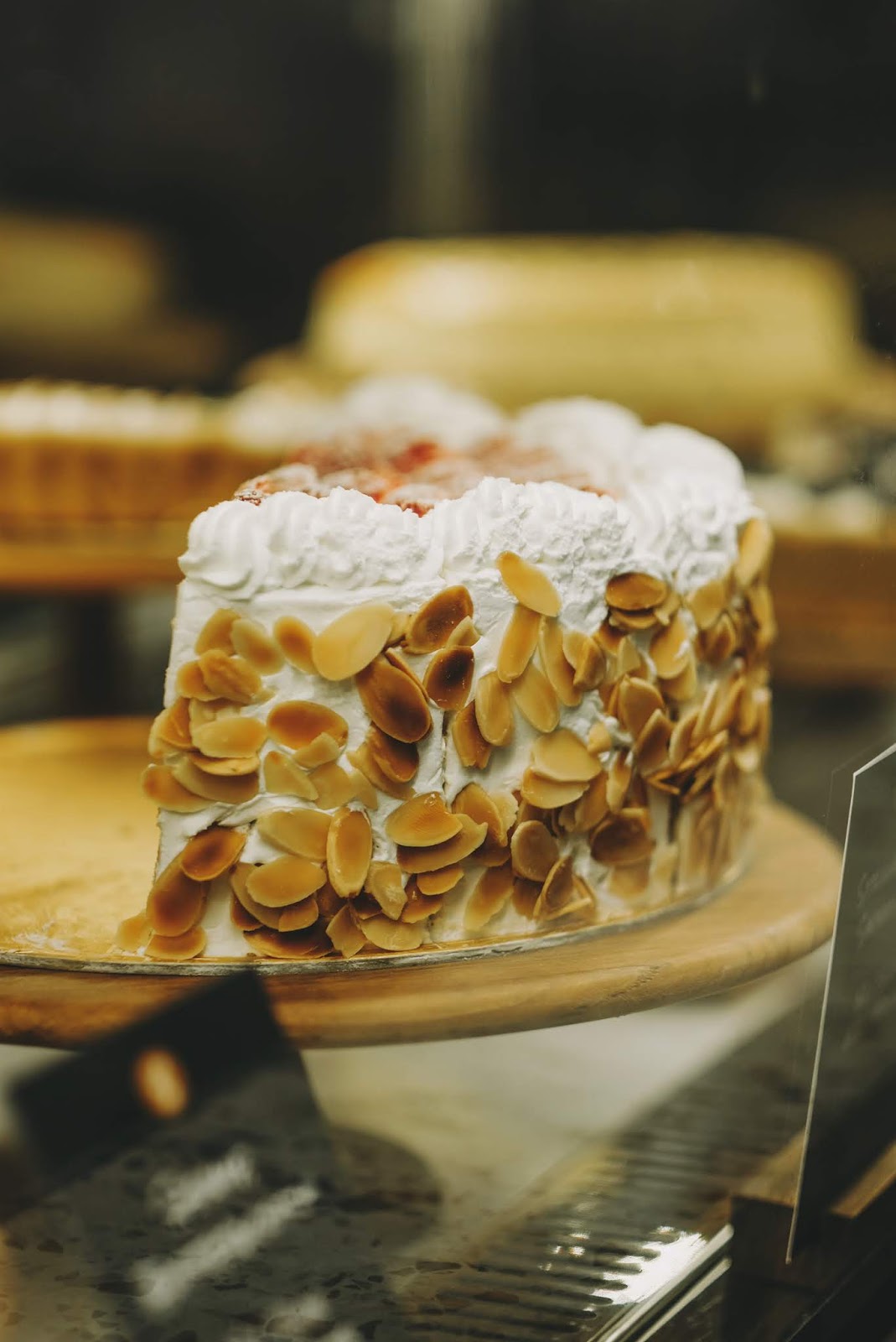 JOE AND DOUGH PLAZA INDONESIA - eatandtreats - Indonesian Food and