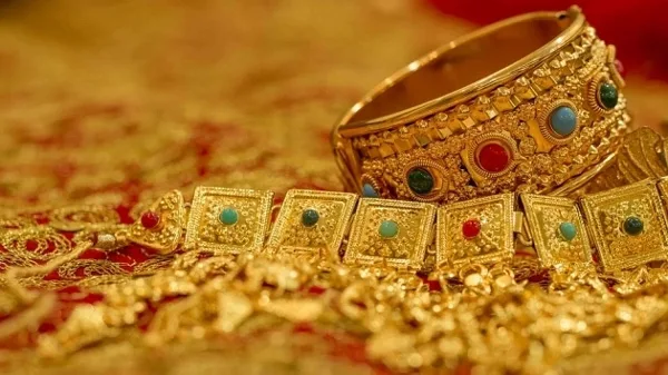 Gold price decreased, Thiruvananthapuram, News, Kerala, Busines, Gold, Gold Price