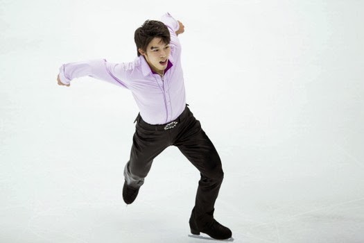 Takahito Mura (JPN) udfører sit korte program ved Four Continents 2014