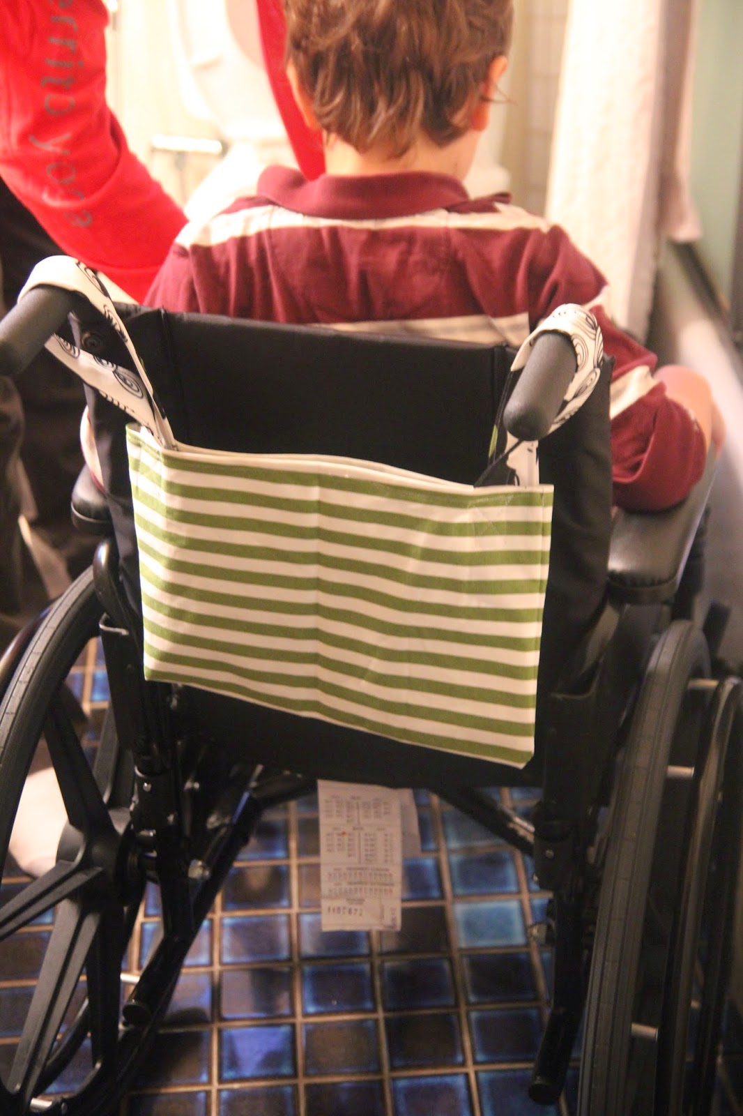 Nicolle's Originals DIY Wheelchair Bag Tutorial