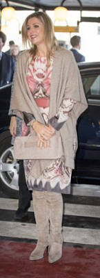 Robe Etro / cuissardes Natan / pochette Natan