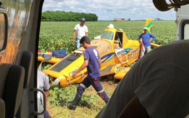 Avião cai no oeste da Bahia e piloto não resiste aos ferimentos