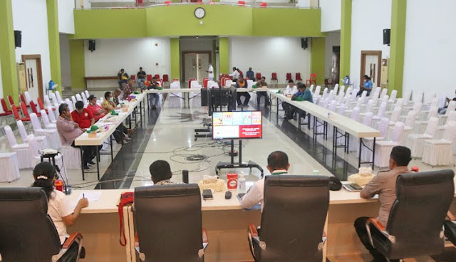 Gugus Tugas Pencegahan COVID-19 Imbau Warga Kota Jayapura Tidak Berkumpul di Tempat Umum Gugus Tugas Pencegahan COVID-19 Imbau Warga Kota Jayapura Tidak Berkumpul di Tempat Umum
