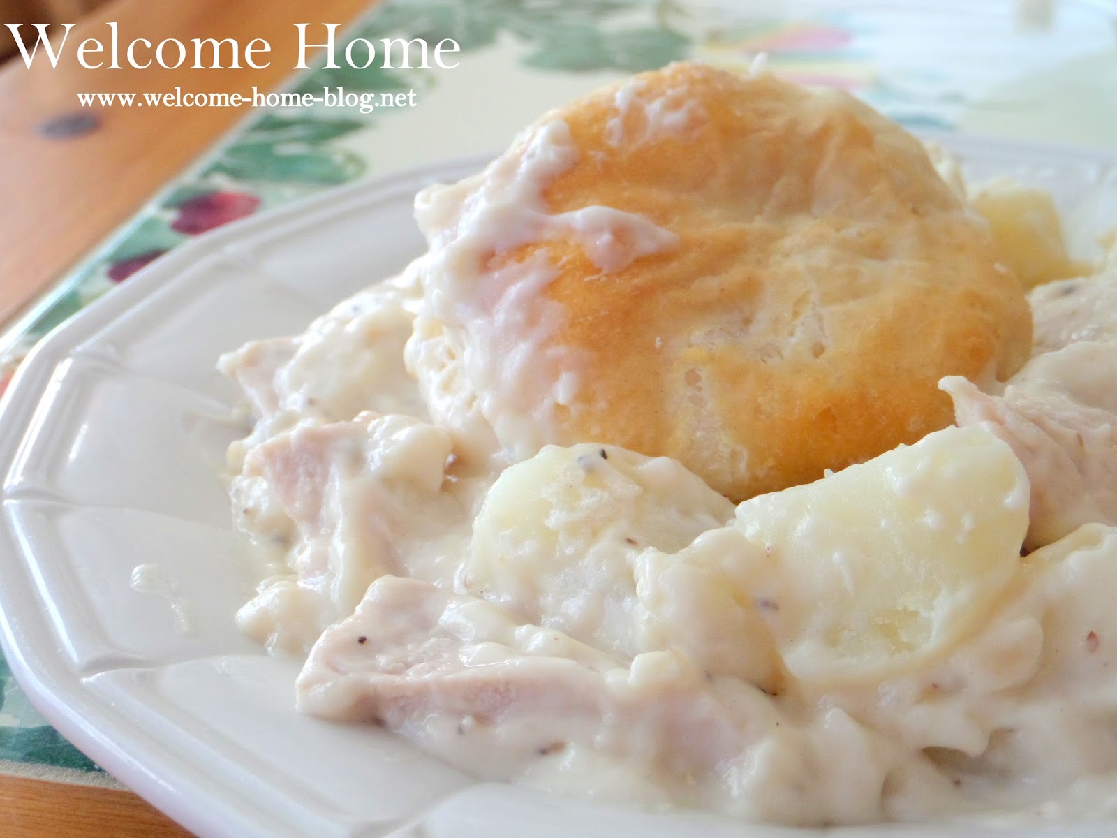 Home Blog Chicken Biscuits 'n' Gravy