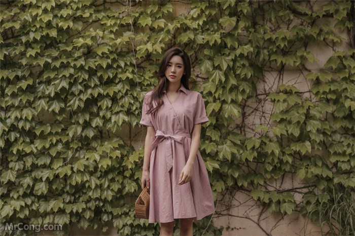 Model Park Da Hyun in fashion photo series in May 2017 (448 photos)