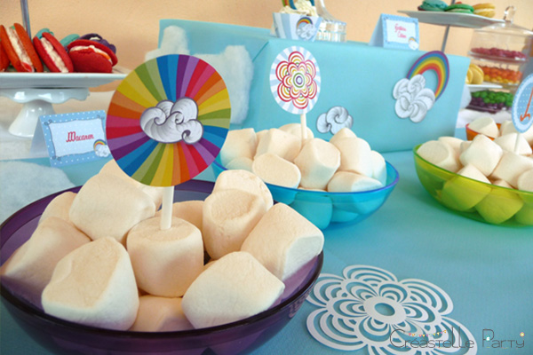 Sweet table arc-en-ciel étiquettes / rainbow toppers