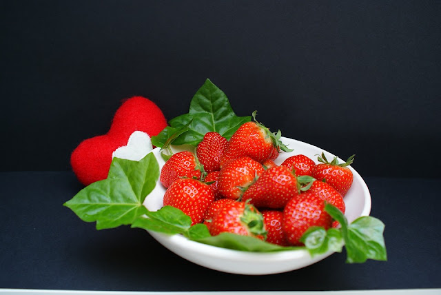 Benefits Of Strawberries, strawberry nutrition, Health Benefits Of Strawberries, Strawberry Benefits, healthy food, healthy eating, foods for skin, Strawberry Health Benefits,