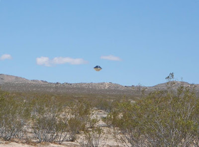 Отново снимка на летяща чиния! China-Lake-UFO-Image-3