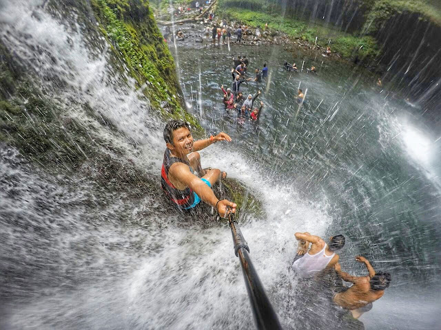 http://dorsettpink.blogspot.com/2017/03/travelog-lombok-indonesia-waterfall.html
