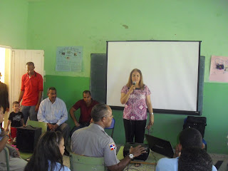 Ayuntamiento Municipal y Departamento de la niñez gestionan charlas sobre pandillas con la Policía Nacional dirigida a estudiantes.