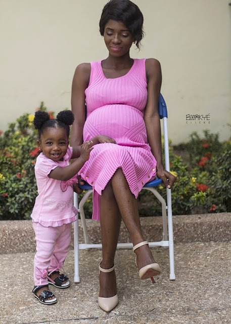 MY MATERNITY SHOOT AND BODY IMAGE ISSUES 4
