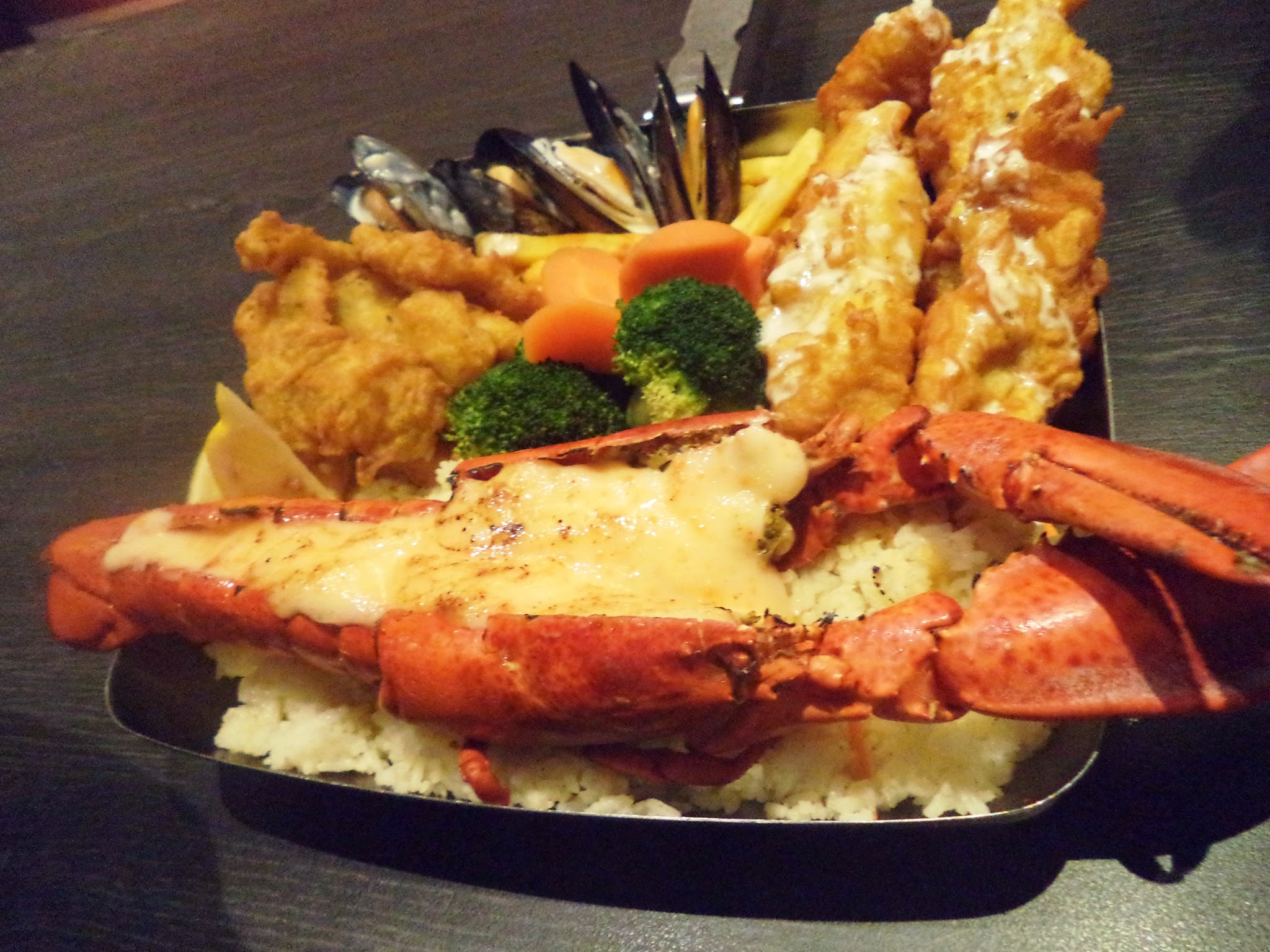 food review, Manhattan FISH MARKET, Nu Sentral, Malaysia, Lobster murah, cheap lobster in town, Canadian Lobster, manhattan fish market lobster menu,