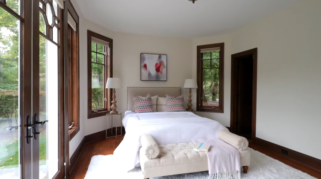Tour 55 Orchard Dr, Greenwich Luxury Home vs. 23 Interior Design Photos
