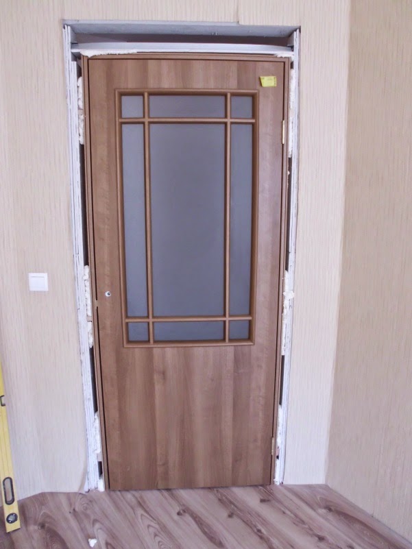 Как Самому Поставить Межкомнатную Дверь Видео - tekstinsure