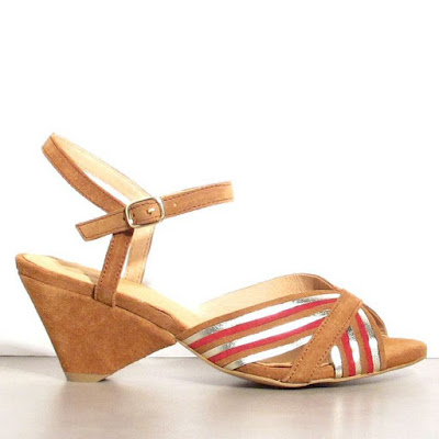 Escarpins Anonymous en daim rouge et camel