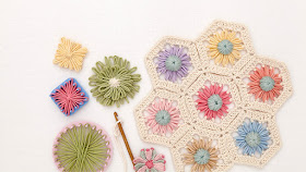 Craftyism - Review Crochet Loom Blooms by Haafner Linssen