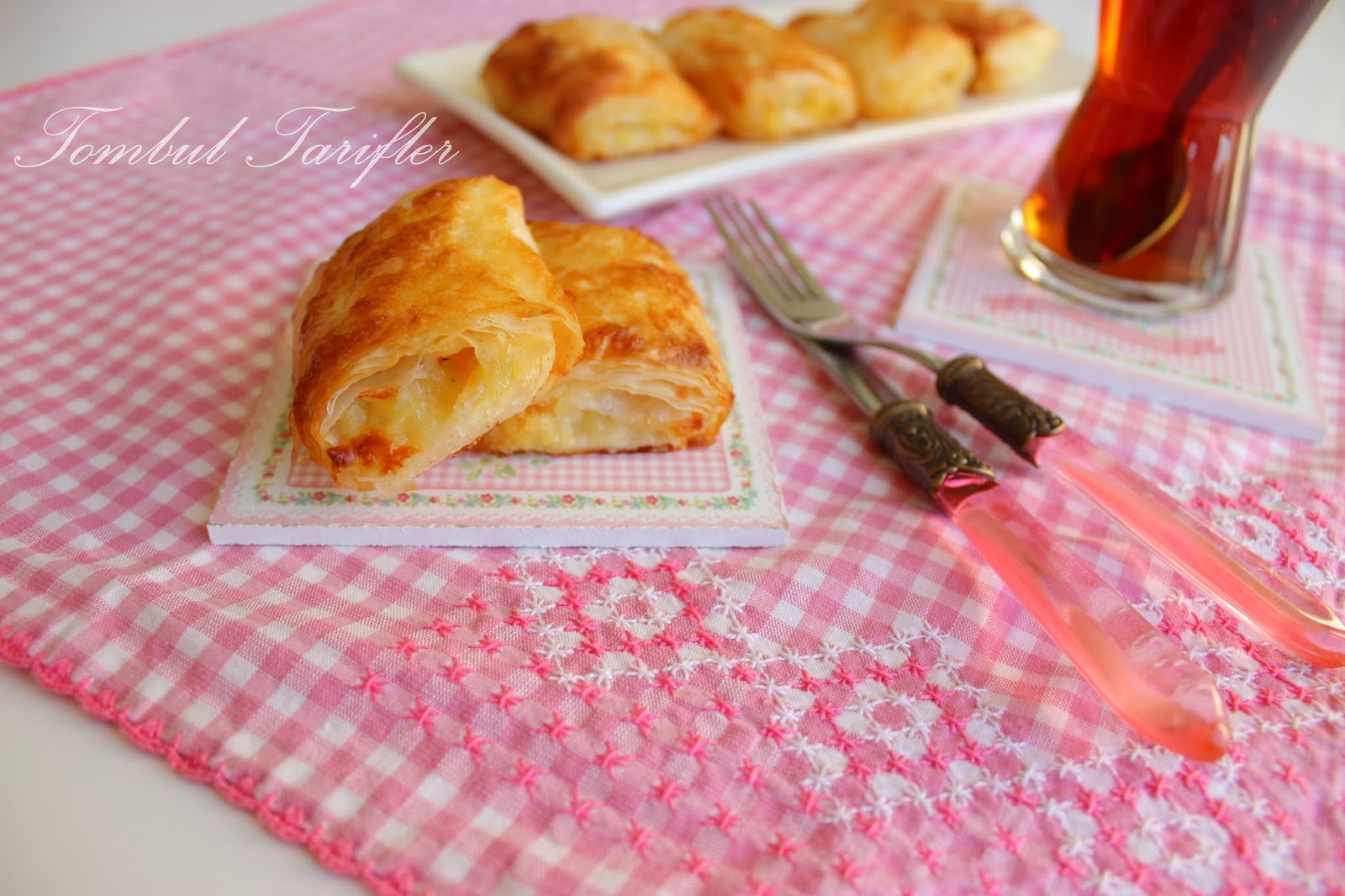 Baklava Yufkasında Patatesli Börek Yemek Tarifleri