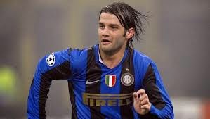 Oficial: Chivu rescinde con el Inter de Milan