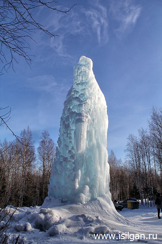 Ледяной фонтан Зюраткуля 2018
