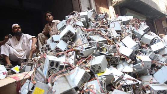 Η βιομηχανία ηλεκτρονικών αποβλήτων και ο «καπιταλισμός διάσωσης» 16191112VMc0ODbx