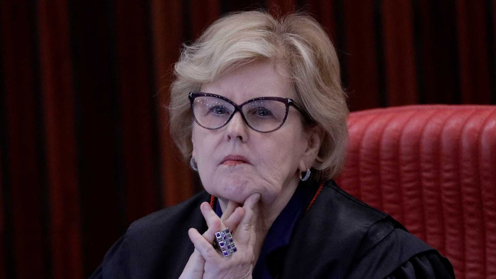 Rosa Weber nega pedido do PT para adiar prazo de substituição de Lula