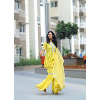 Actress Eesha Rebba Latest Beautiful Pics Actress Eesha Rebba Latest Beautiful Pics