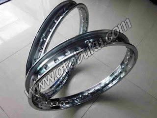 Foto Velg DID Besi Silver Depan Belakang Foto Velg DID Besi Silver Depan Belakang