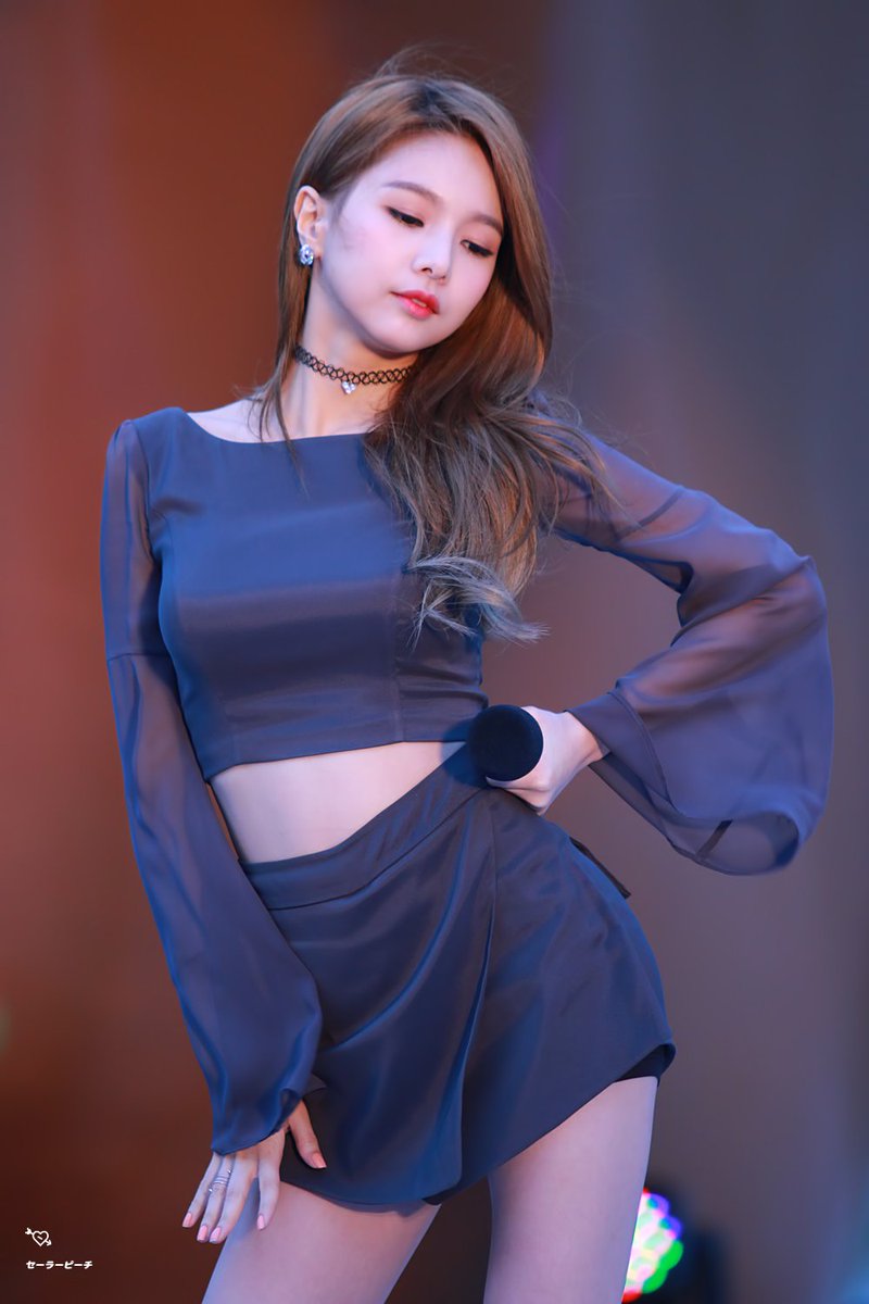 Fans Can't Get Enough Of The Beauty Of This Idol | Daily K Pop News