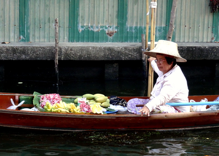 Floating market location picture