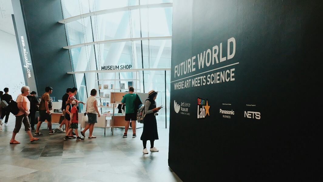 future world : where art meets science