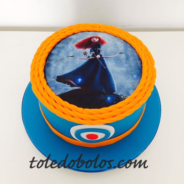 Toledo Bolos - Bolos decorados, Cupcakes e Doces personalizados para sua  festa no Rio de Janeiro: Bolo Princesa Valente