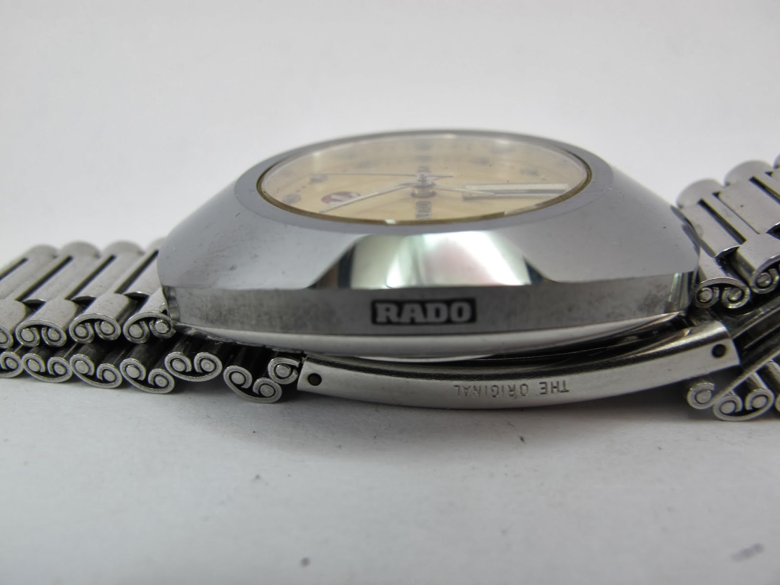 watchopenia: My very first Branded Watch: Rado Diastar