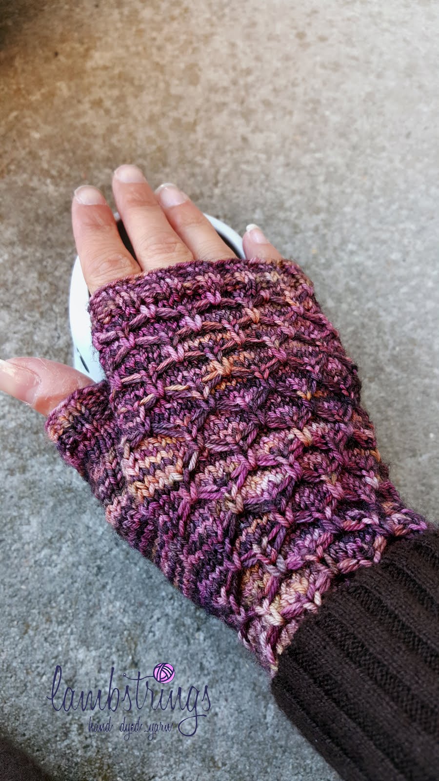 "Carbon Fingerless Mitts" FREE
