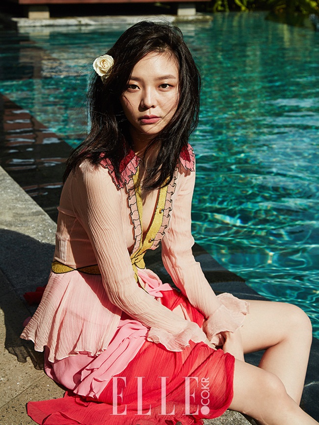 Elle Korea May 2016, Lee Som 李絮 Gucci 2016 SS Pink Embroidered Chiffon Dress Editorials